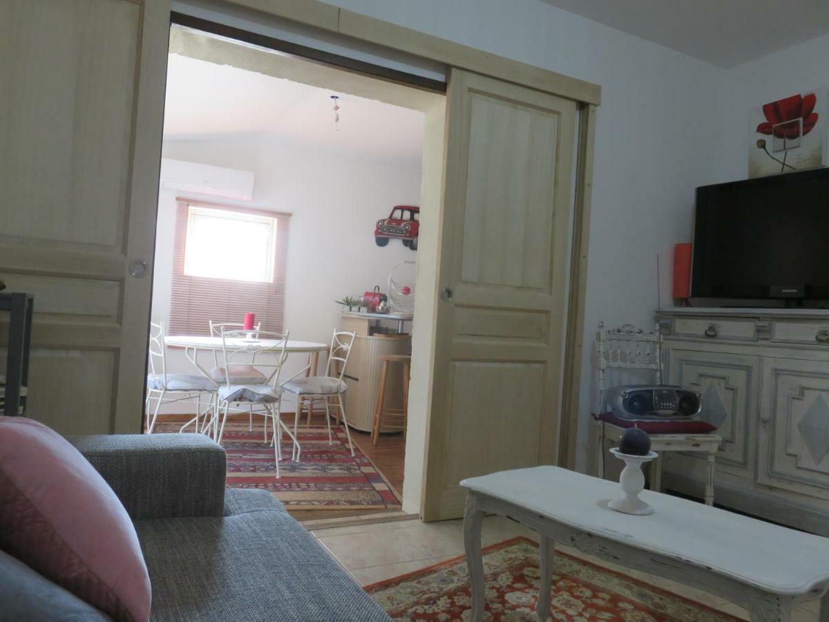 Charmant Appartement Saint Gely Cornillon Exteriér fotografie