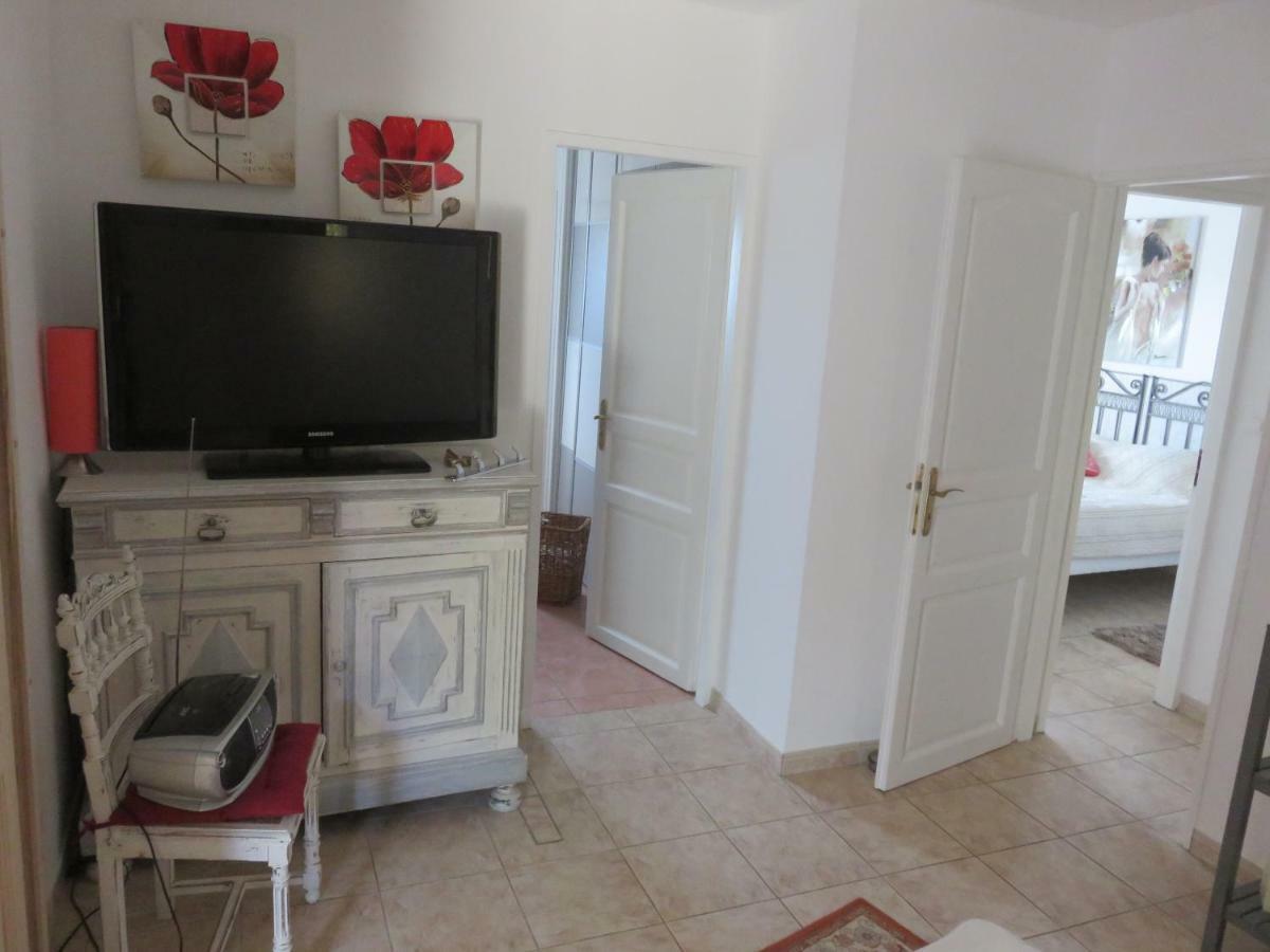 Charmant Appartement Saint Gely Cornillon Exteriér fotografie