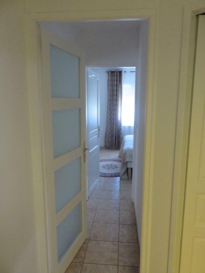 Charmant Appartement Saint Gely Cornillon Exteriér fotografie